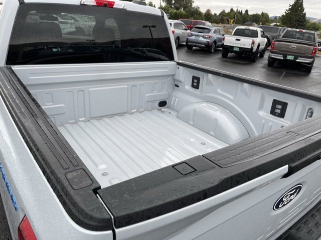 New 2025 Ford F150 Lightning Flash image 5