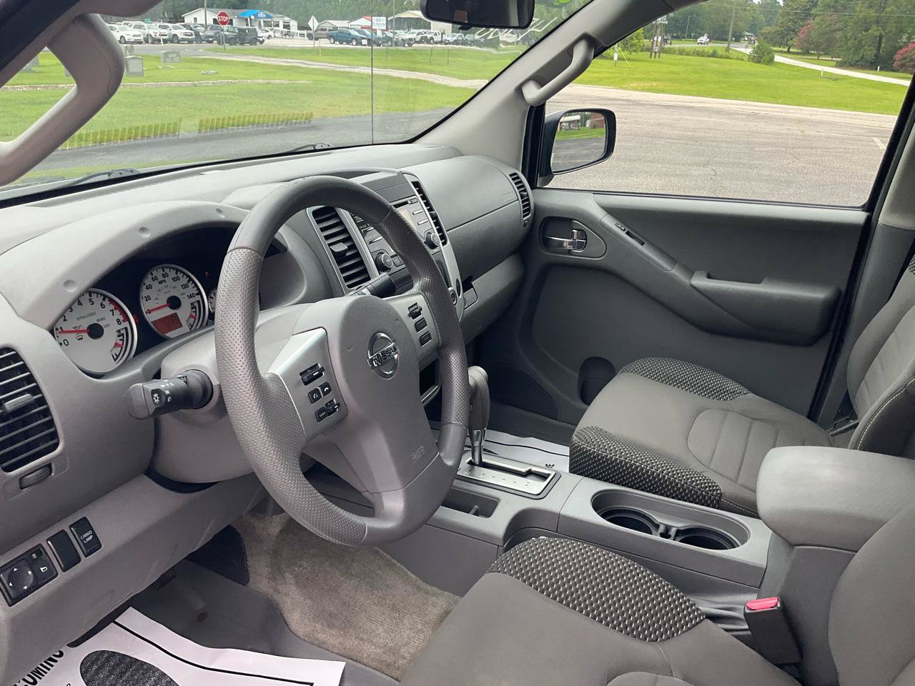 Used 2014 Nissan Frontier Desert Runner RWD image 19