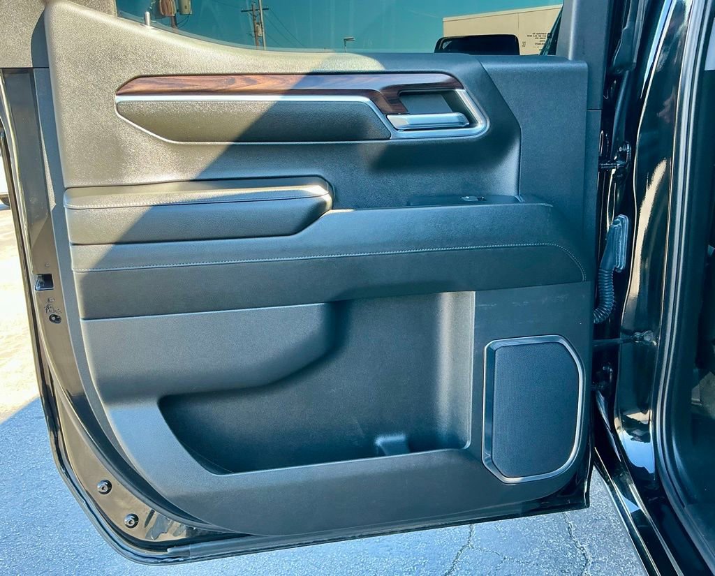 Used 2024 GMC Sierra 1500 SLT image 34