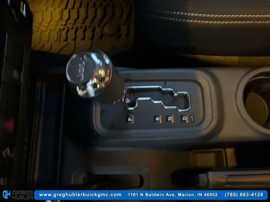 Used 2014 Jeep Wrangler Unlimited Sahara w/ Dual Top Group image 19