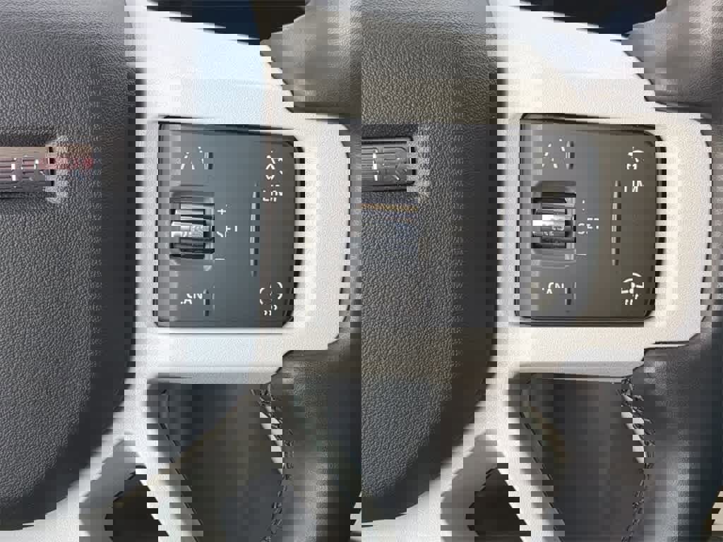 Used 2022 Land Rover Defender 110 SE image 23