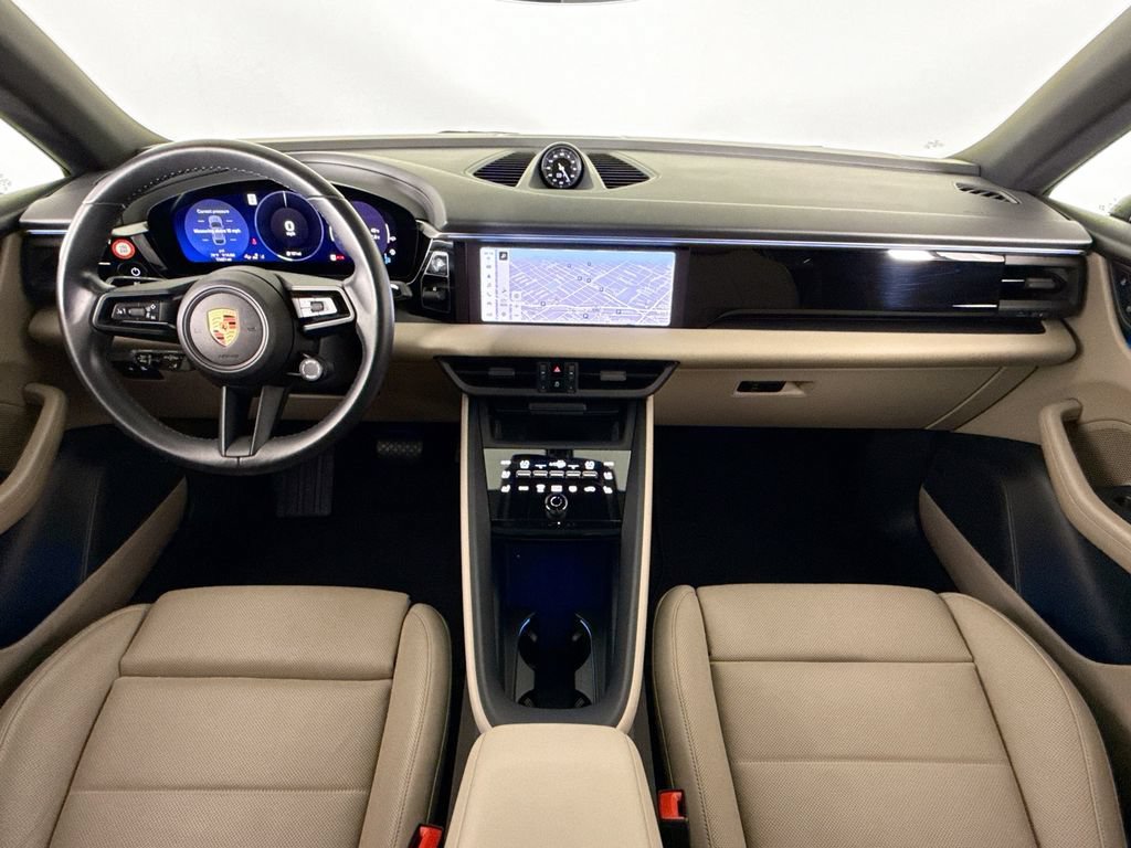 Certified 2024 Porsche Macan 4 Electric AWD/4WD image 9