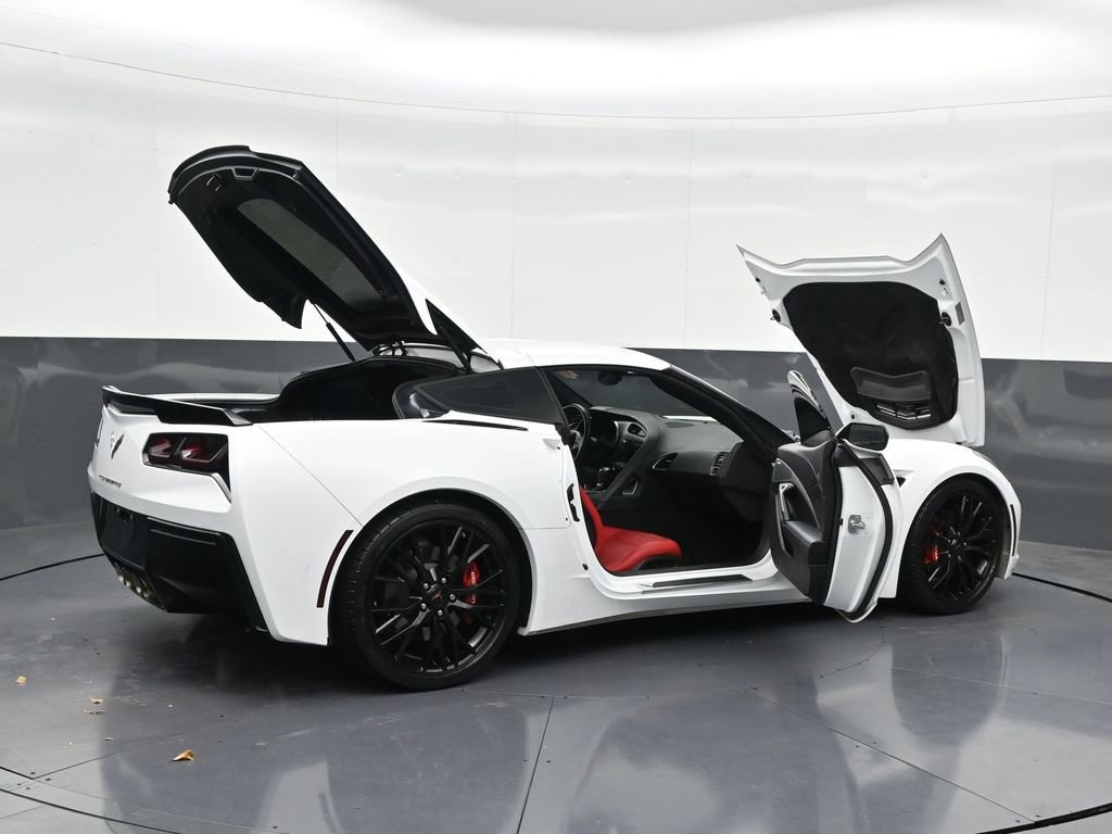Used 2015 Chevrolet Corvette Stingray Coupe image 33
