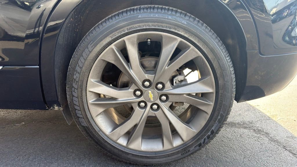 Used 2019 Chevrolet Blazer Premier w/ Sun and Wheels Package image 8