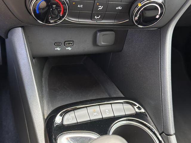 Used 2025 Buick Encore GX Preferred FWD image 27