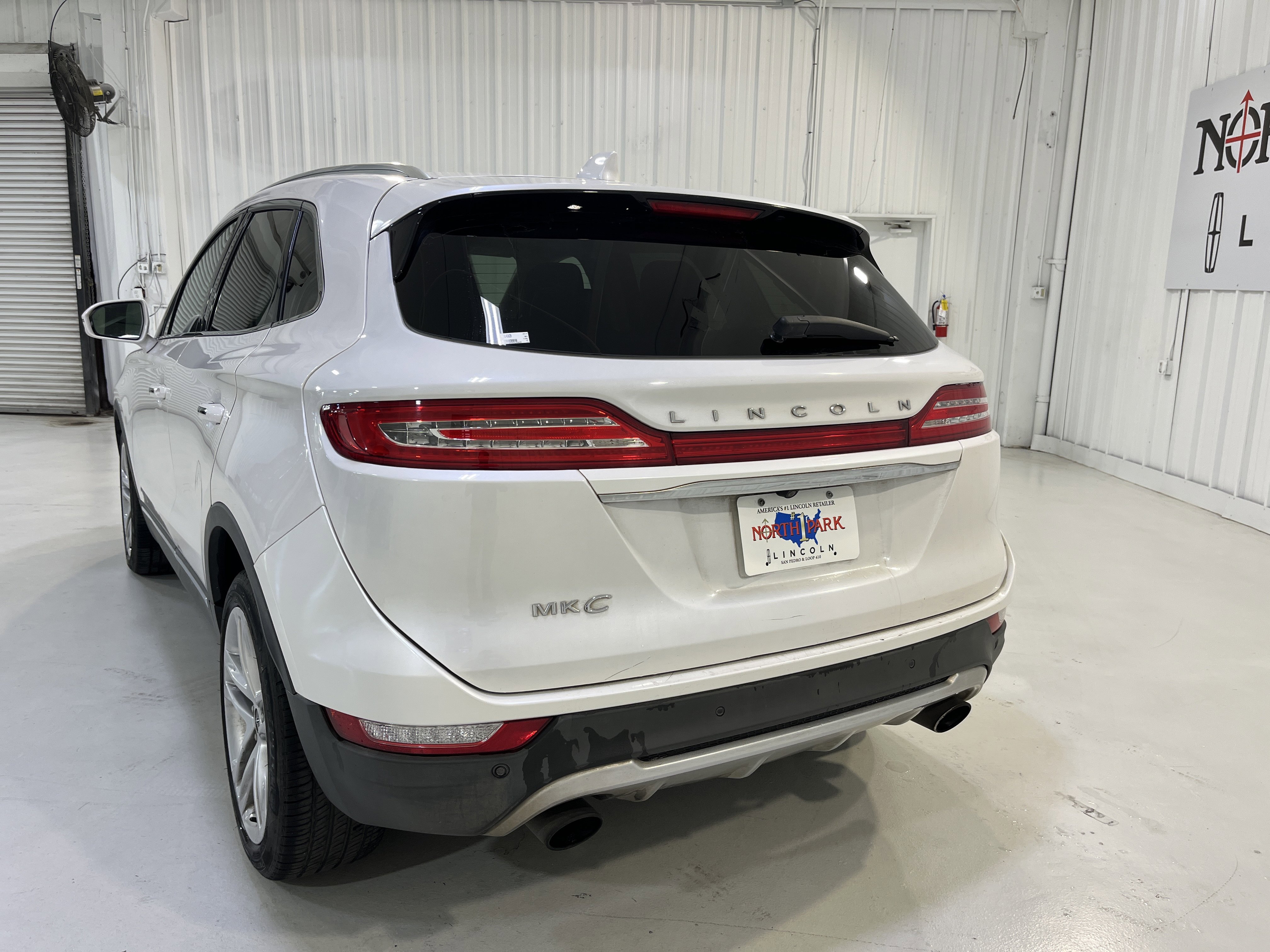 Used 2019 Lincoln MKC Reserve w/ MKC Climate Package image 4