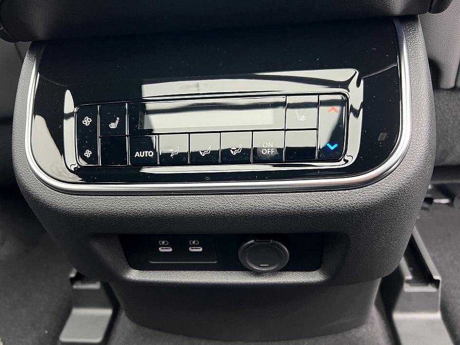 New 2025 Nissan Armada Platinum Reserve image 20