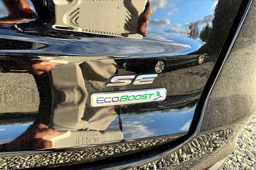 Used 2019 Ford Fusion SE image 8