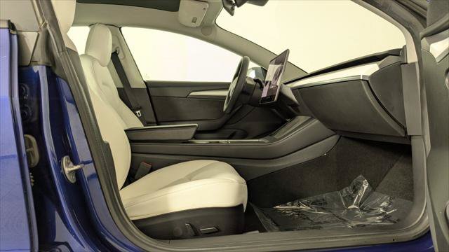 Used 2021 Tesla Model 3 Standard Range Plus RWD image 17