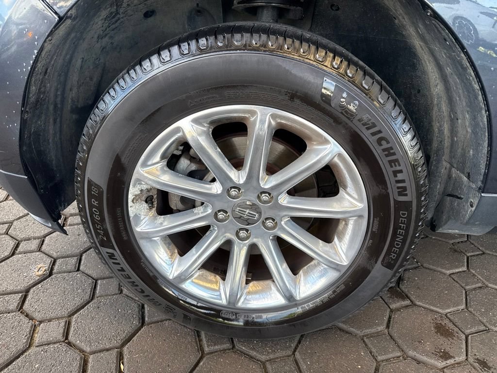 Used 2013 Lincoln MKX AWD image 10