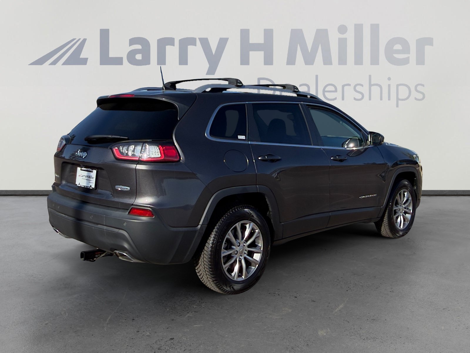 Used 2021 Jeep Cherokee Latitude Lux AWD/4WD image 6