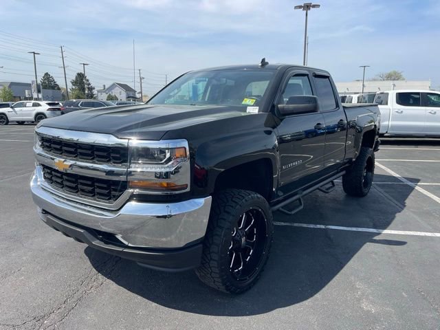 Used 2019 Chevrolet Silverado 1500 LT image 3
