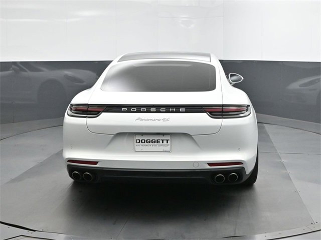 Used 2018 Porsche Panamera 4S image 8