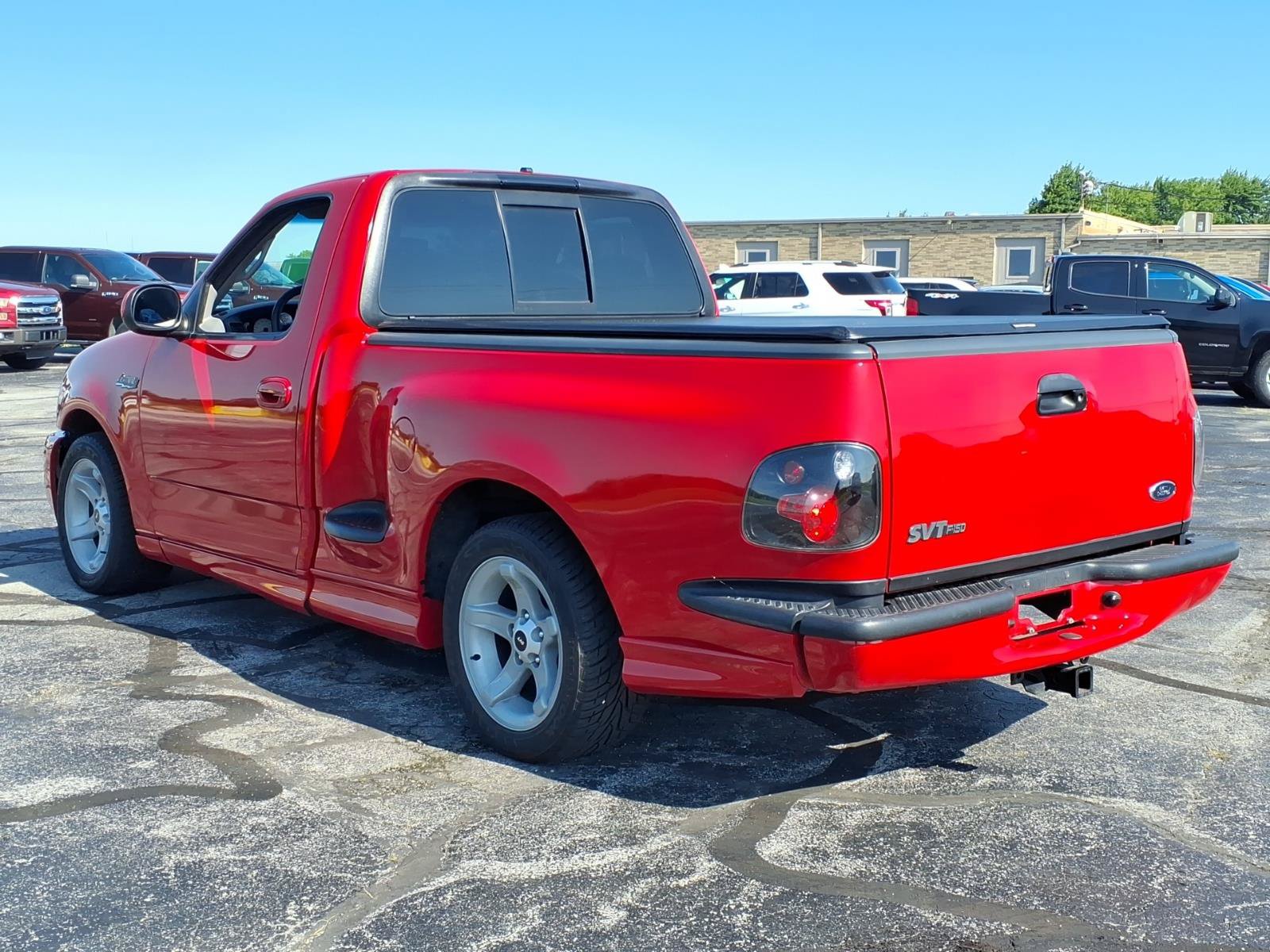 Used 2000 Ford F150 Lightning RWD image 10