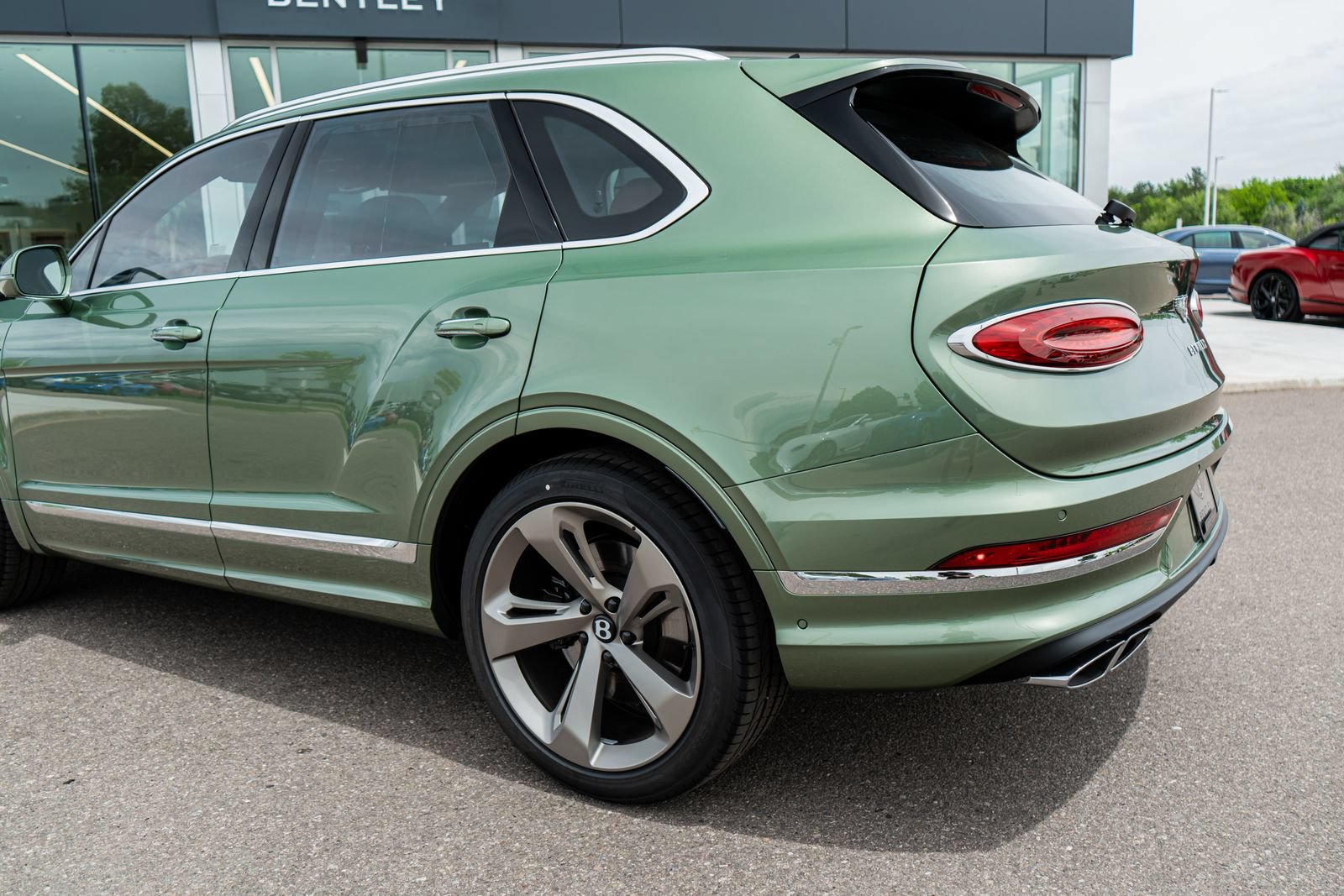 New 2026 Bentley Bentayga AWD/4WD image 9