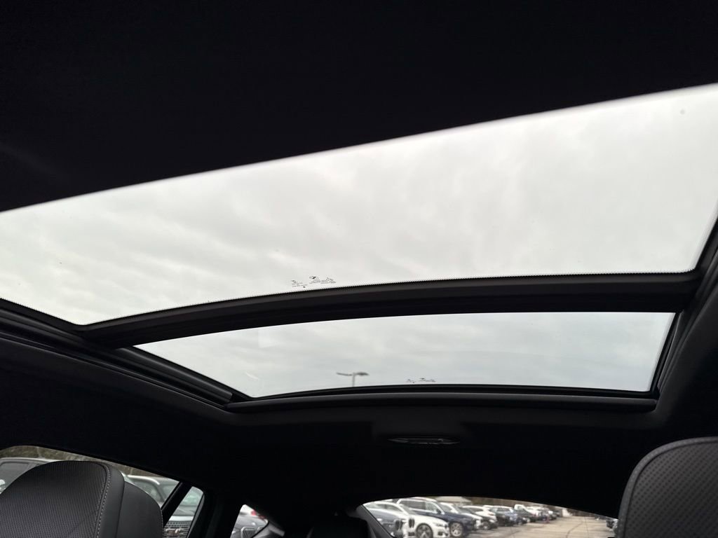 Used 2024 BMW X6 xDrive40i w/ Premium Package image 19