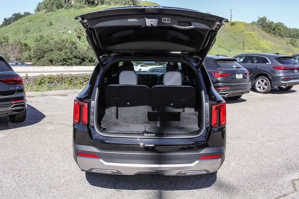 Used 2025 Kia Sorento SX Prestige image 23