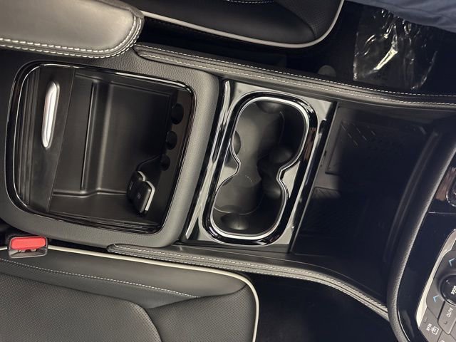 New 2026 Chrysler Pacifica Limited w/ S Appearance Package image 48