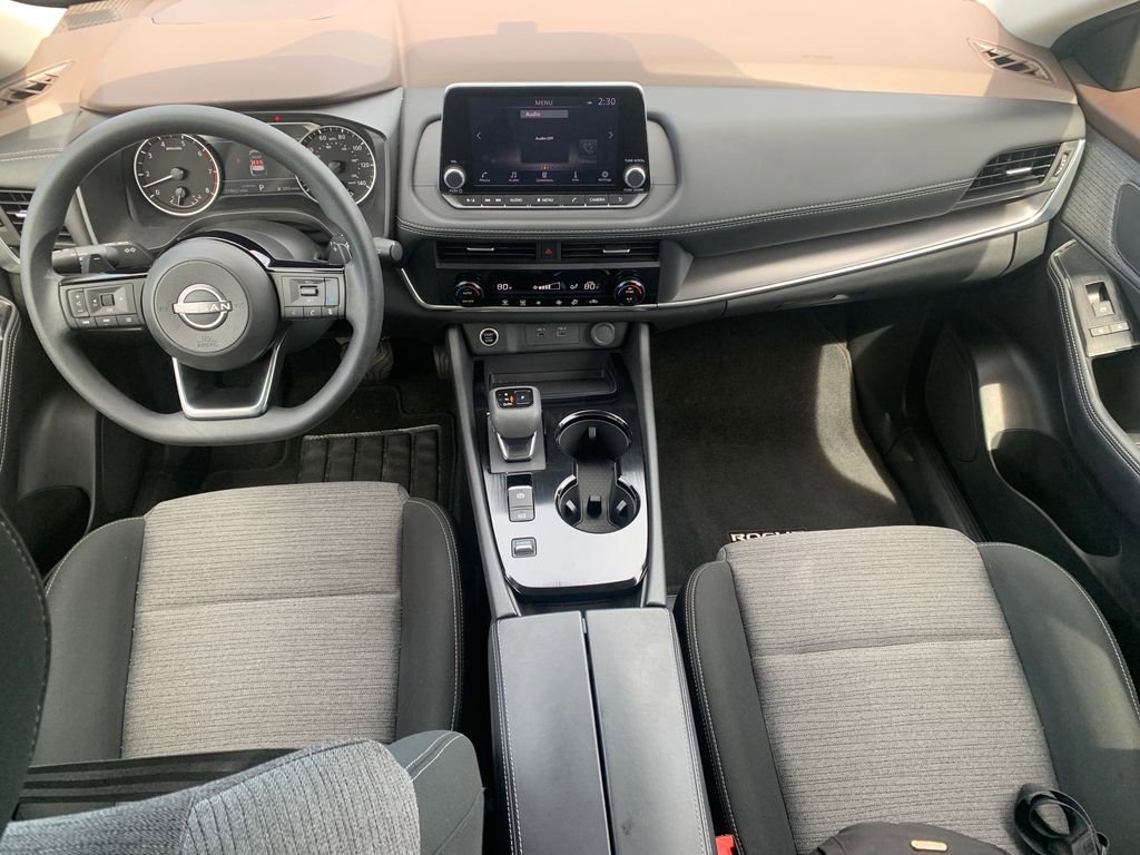 Used 2023 Nissan Rogue SV image 15