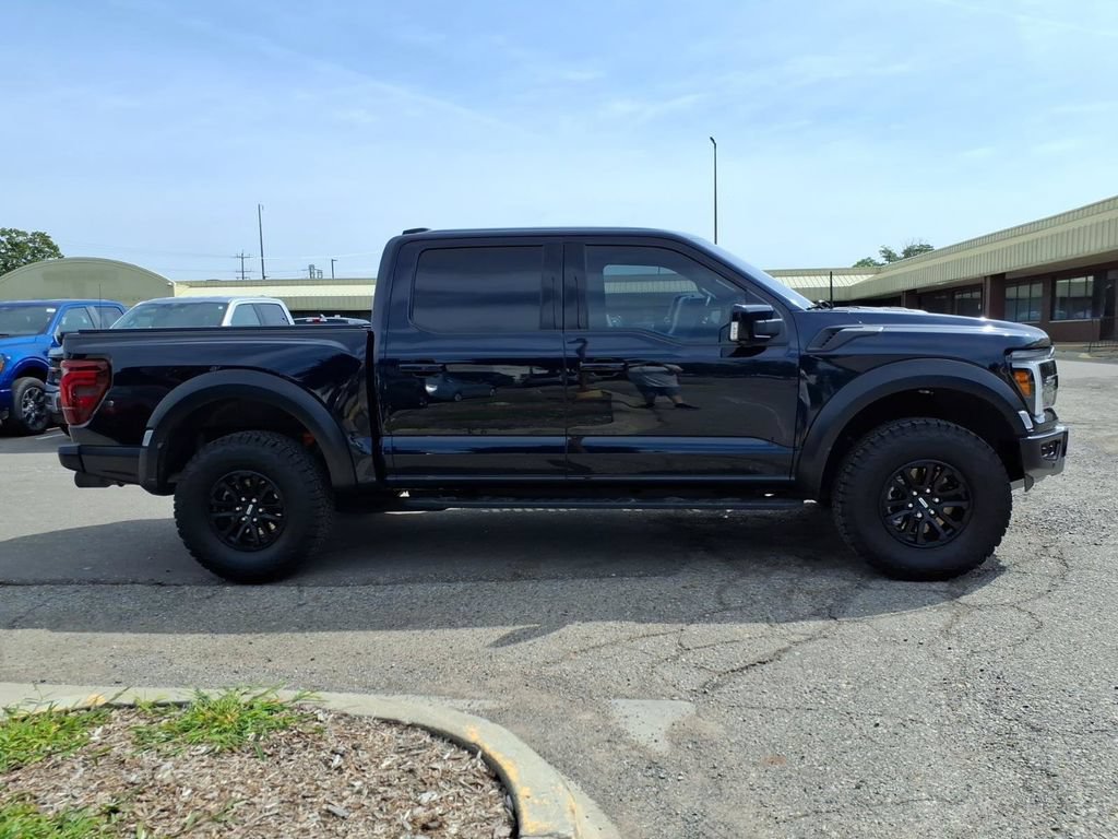 Used 2025 Ford F150 Raptor AWD/4WD image 3