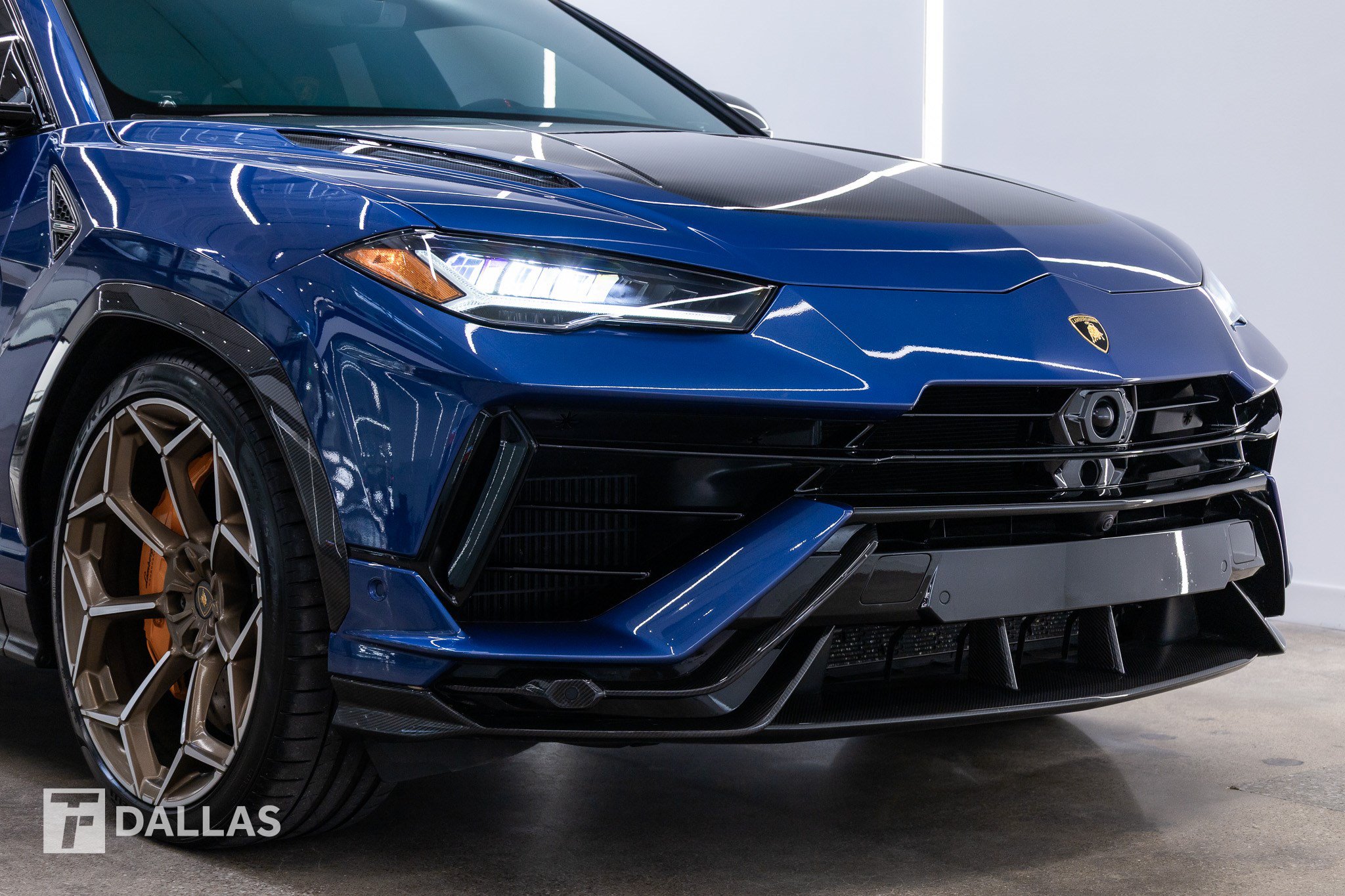 Used 2023 Lamborghini Urus Performante AWD/4WD image 20