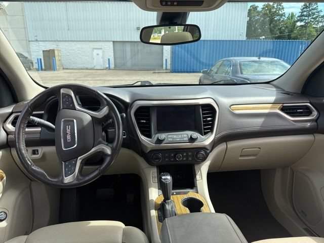 Used 2018 GMC Acadia Denali AWD/4WD image 11