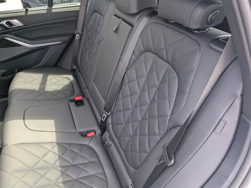 New 2026 BMW X5 xDrive40i w/ Executive Package image 9