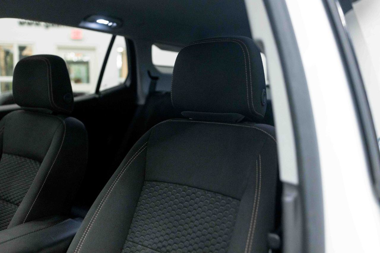 Used 2019 GMC Terrain SLE w/ Driver Convenience Package AWD/4WD image 38