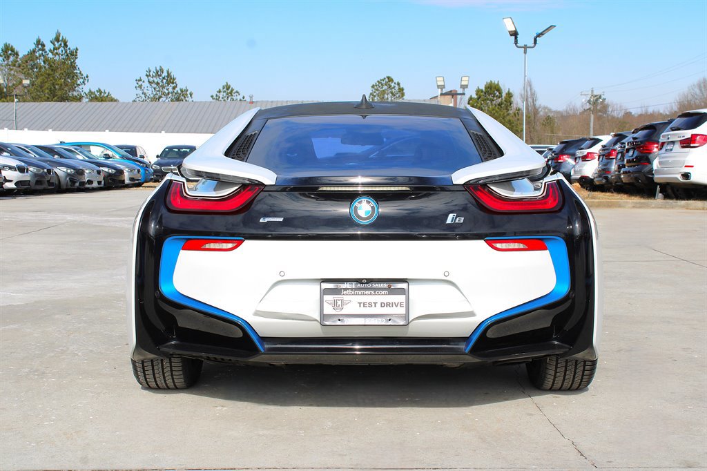 Used 2015 BMW i8 image 7