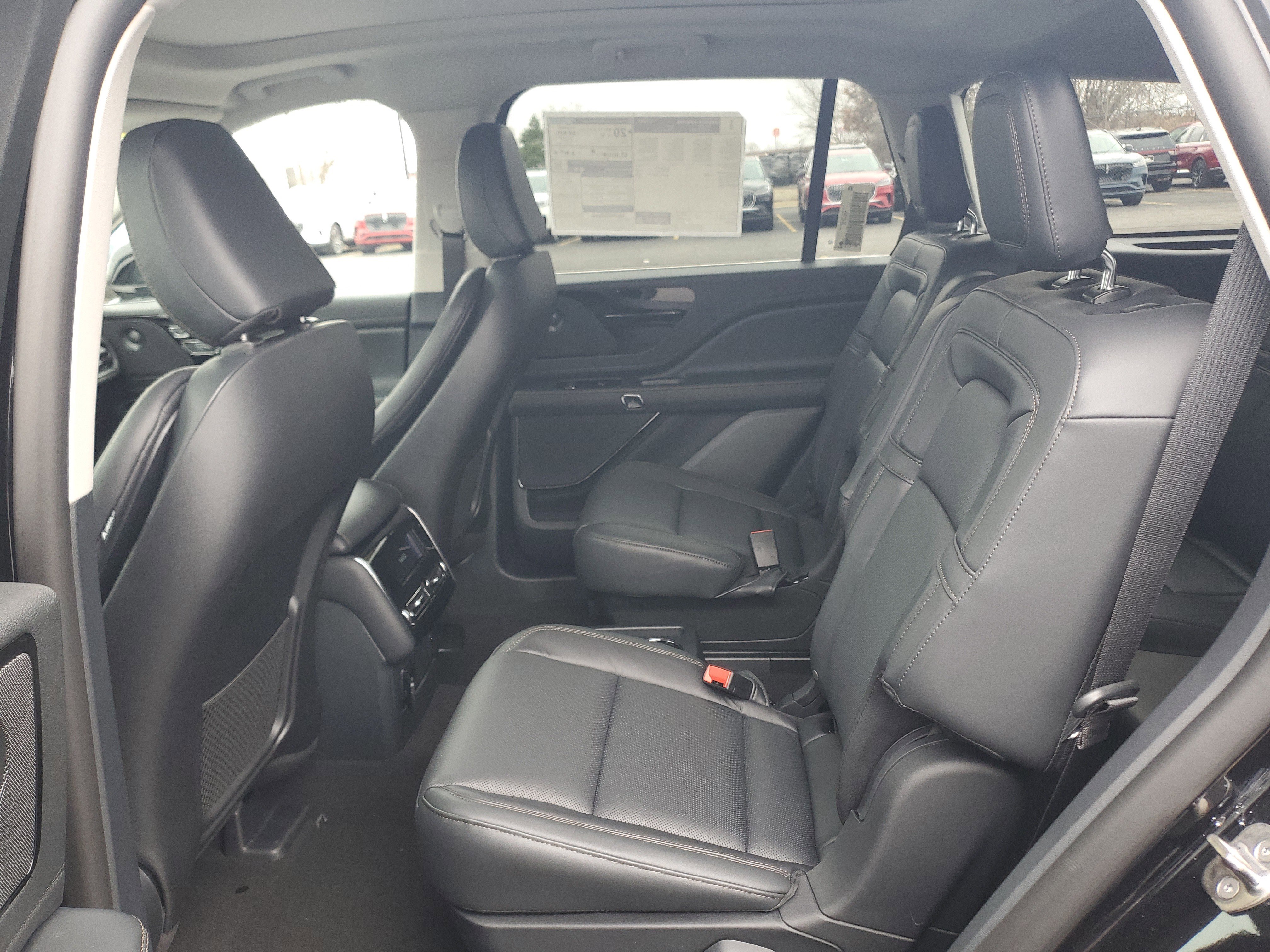 New 2026 Lincoln Aviator Reserve image 23