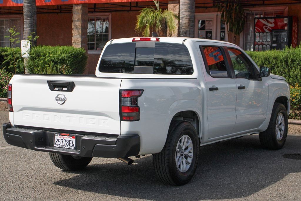 Used 2025 Nissan Frontier S w/ S Utility Package image 10