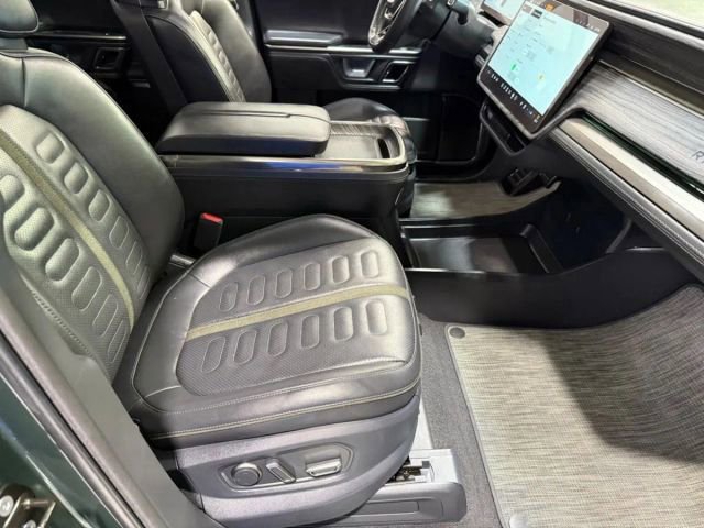 Used 2022 Rivian R1T Adventure AWD/4WD image 17