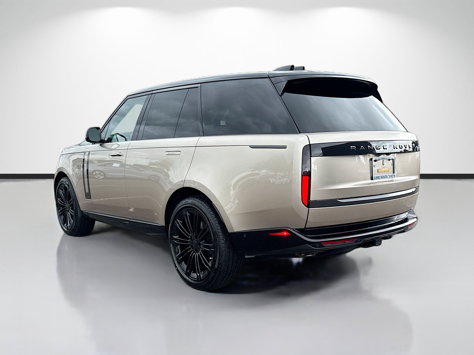 New 2026 Land Rover Range Rover Autobiography AWD/4WD image 3