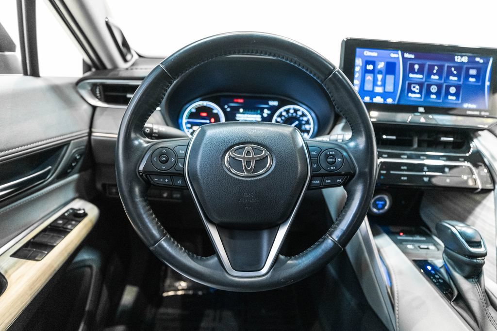 Used 2021 Toyota Venza XLE w/ Softex Package AWD/4WD image 18
