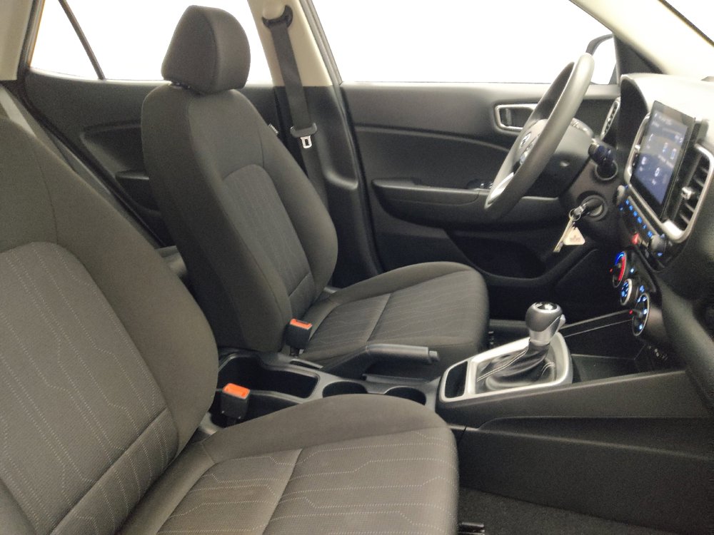 Used 2021 Hyundai Venue SE image 21