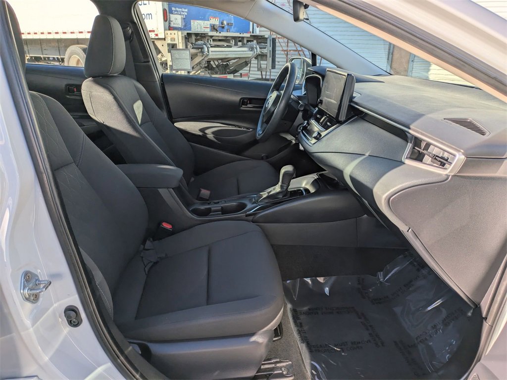 Used 2024 Toyota Corolla LE image 32