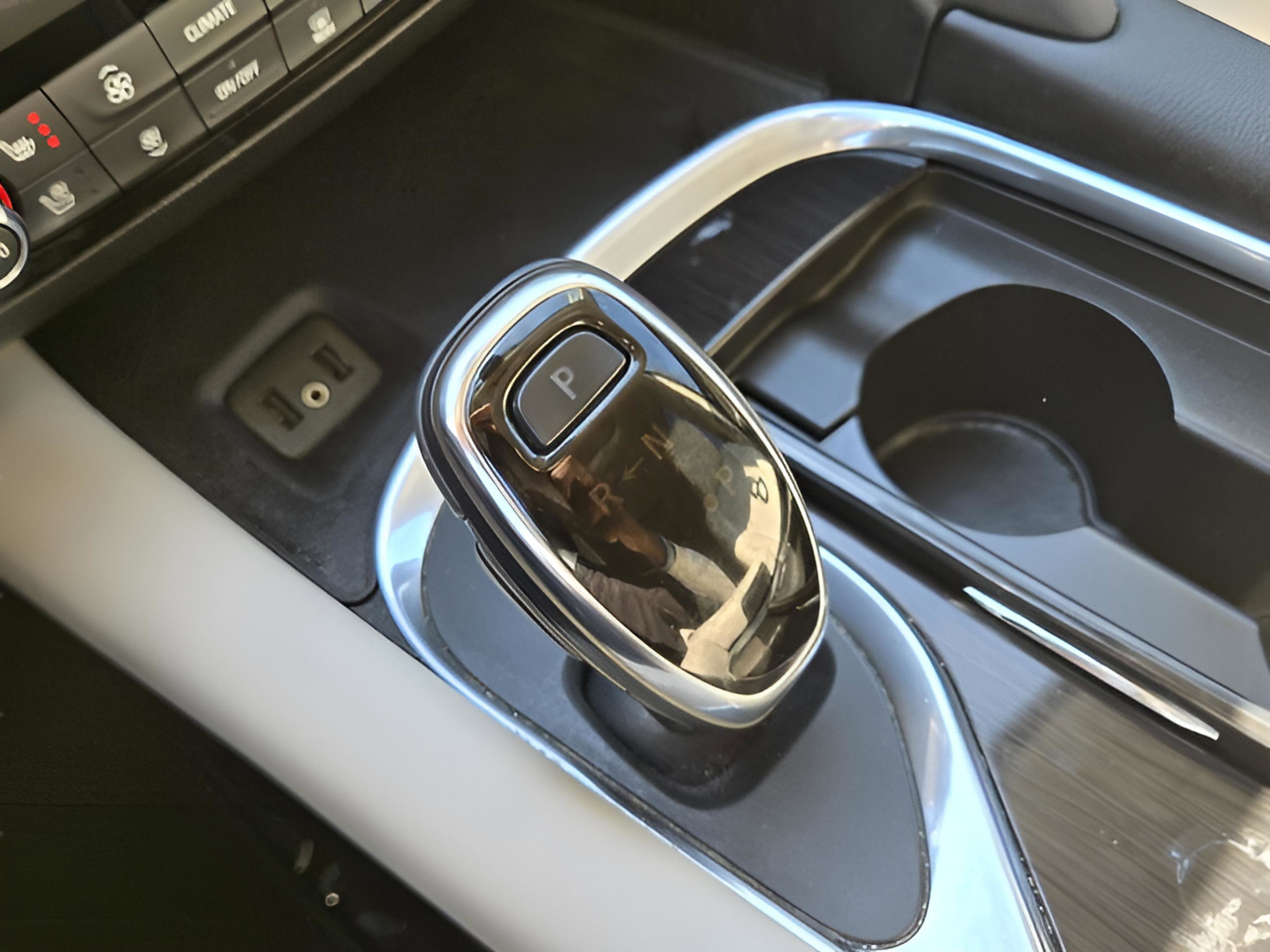 Used 2018 Buick Enclave Premium w/ Experience Buick Package image 21