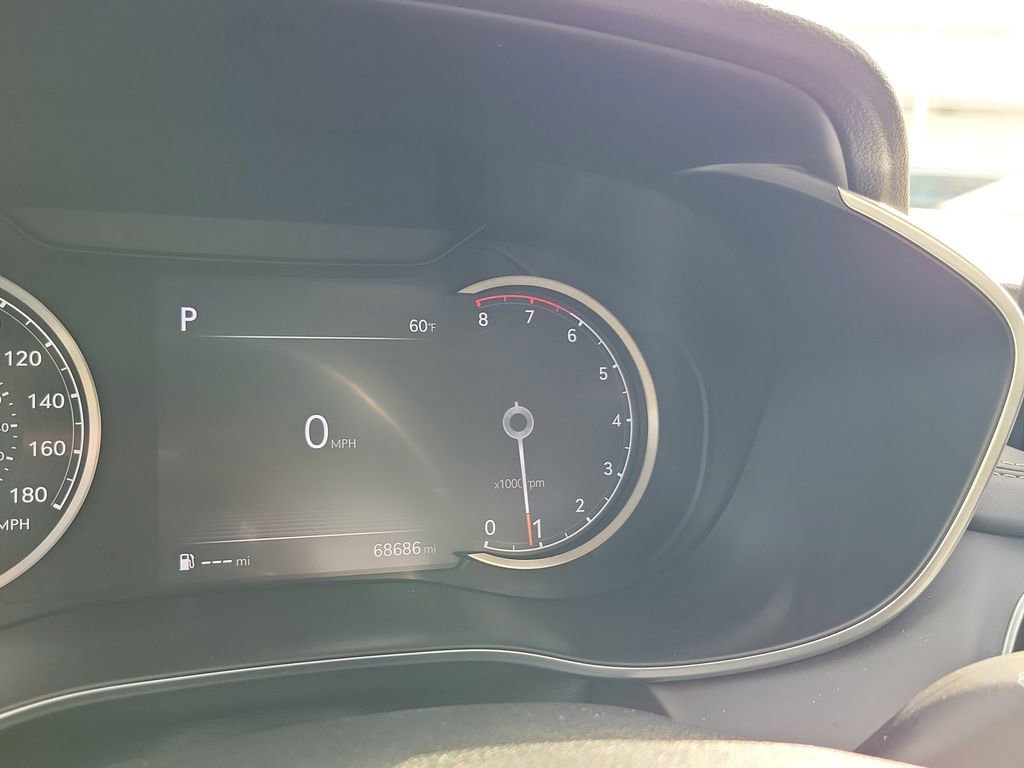 Used 2023 Genesis G70 2.0T image 22