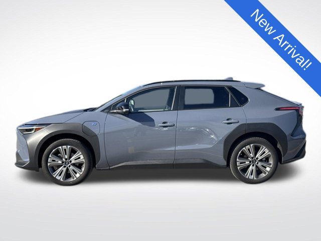 Used 2023 Subaru Solterra AWD image 4