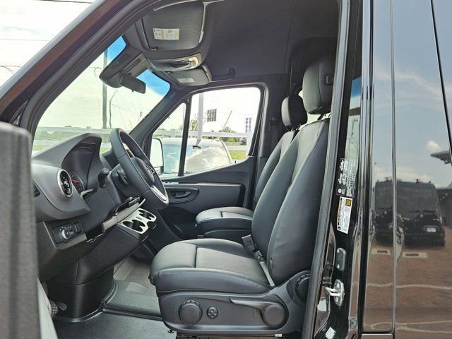 New 2024 Mercedes-Benz Sprinter 3500 image 15