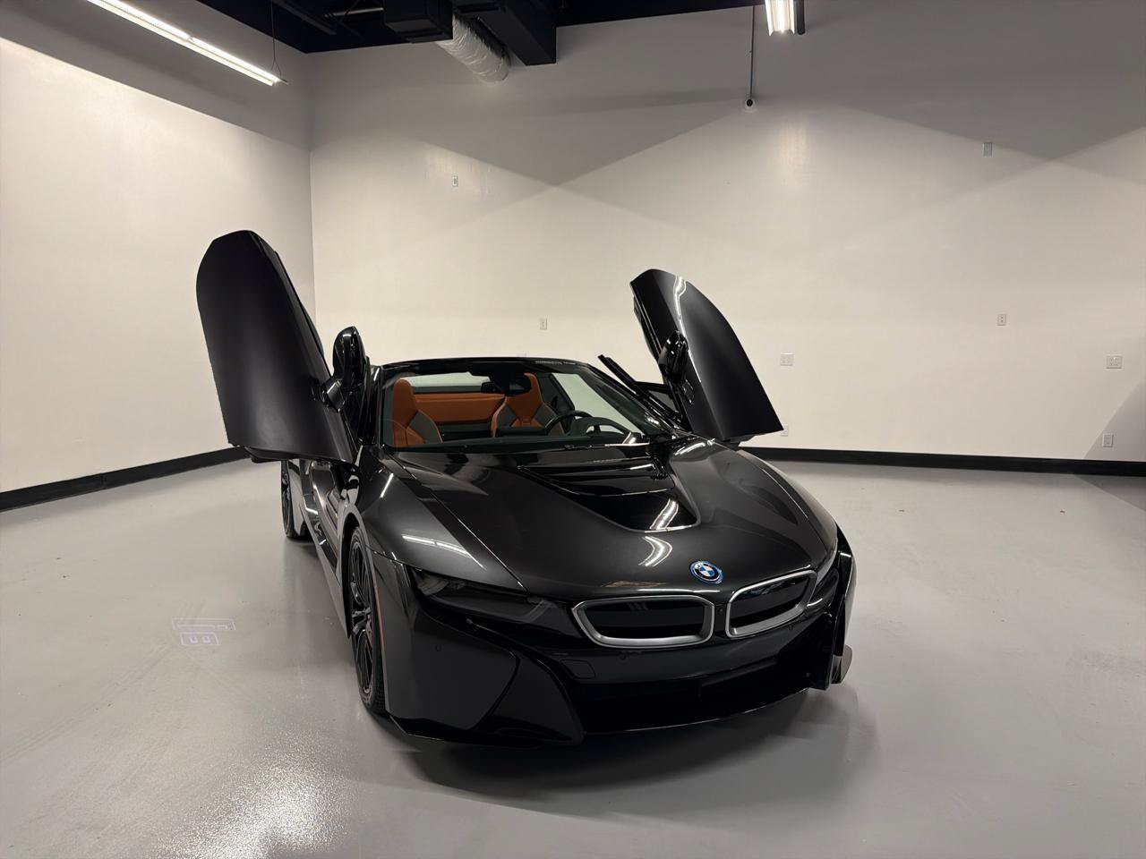 Used 2019 BMW i8 Roadster AWD/4WD image 15