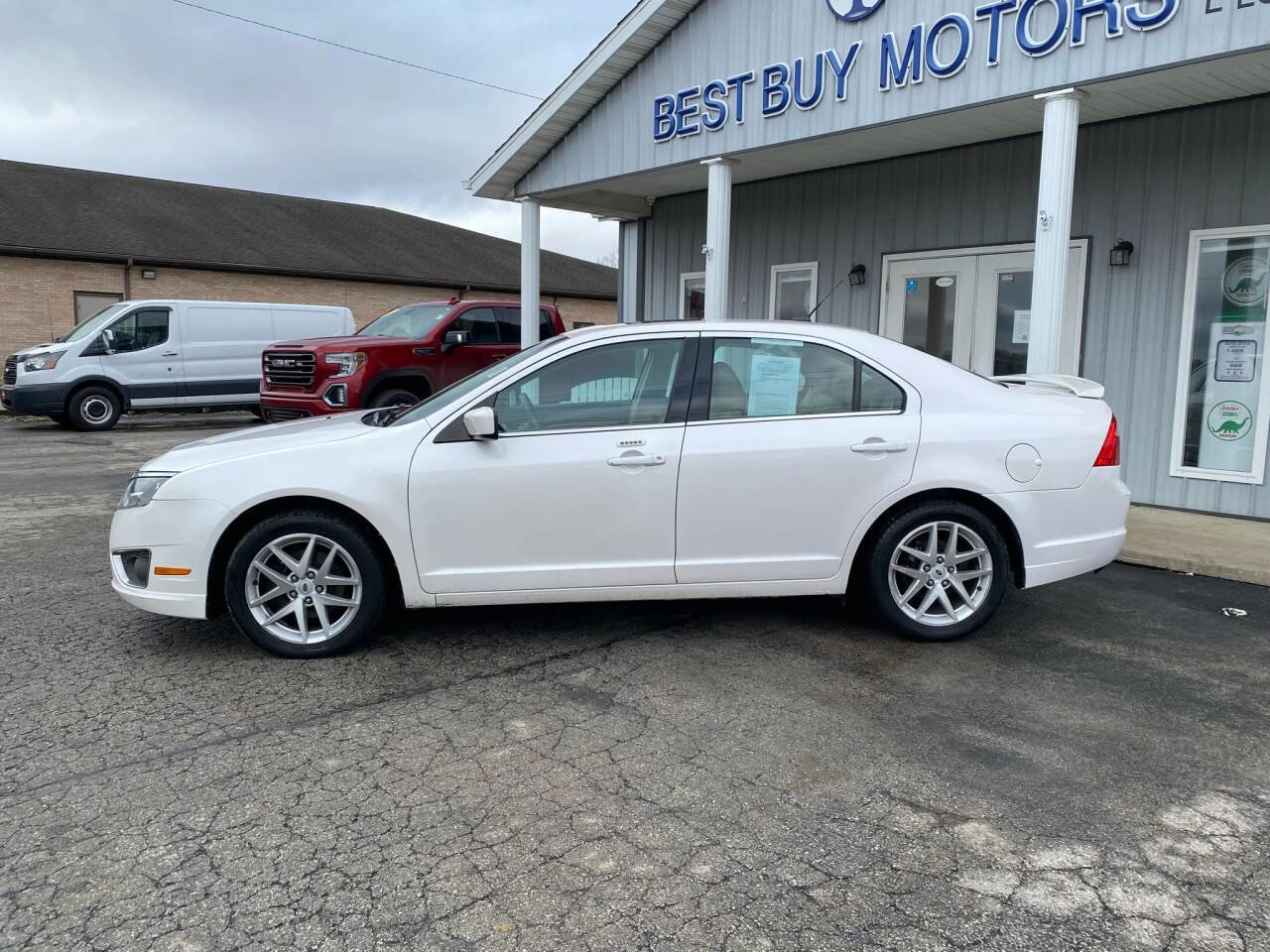 Used 2010 Ford Fusion SEL AWD/4WD image 2