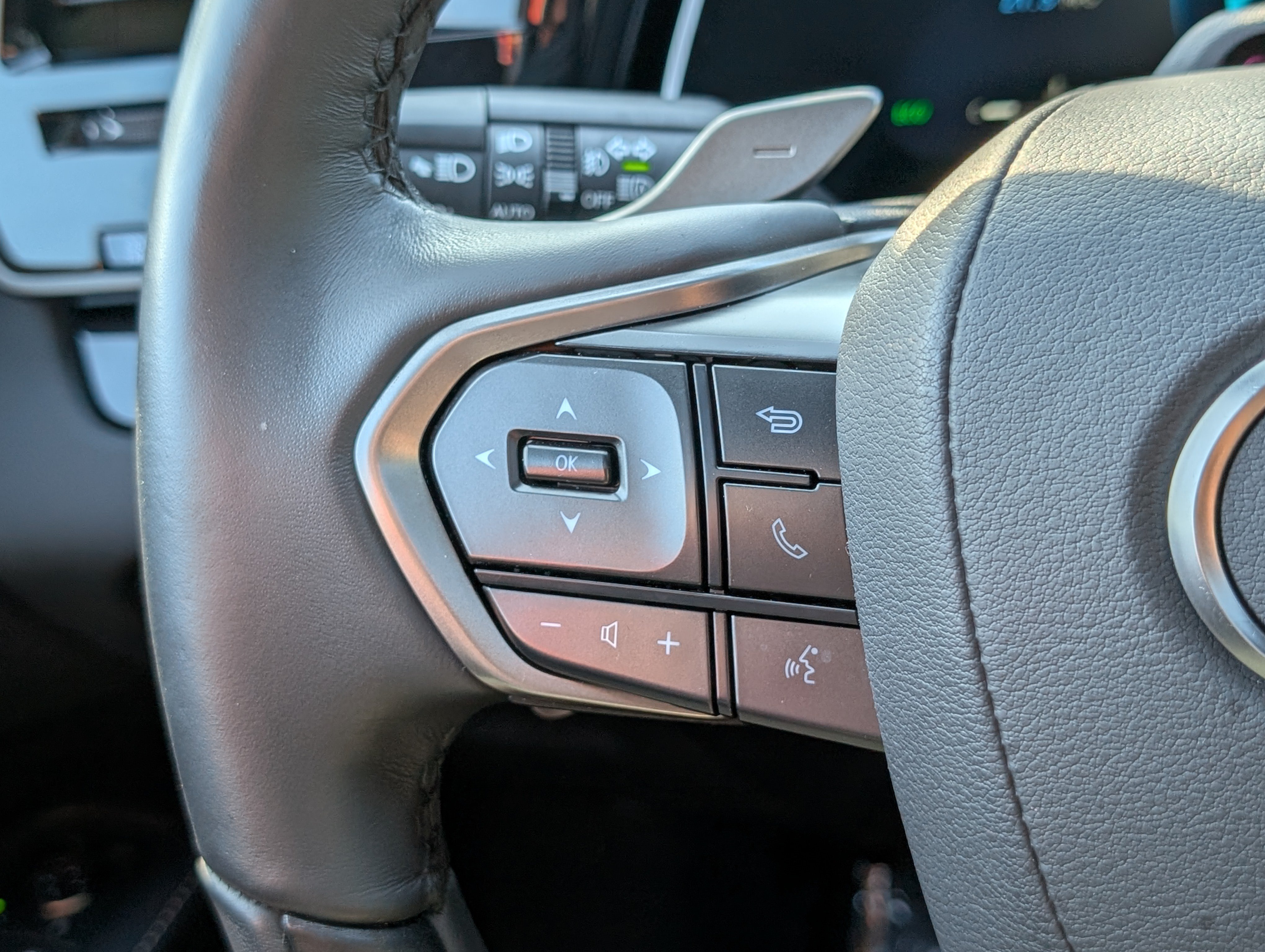 Certified 2025 Lexus RX 350 Premium w/ Convenience Package AWD/4WD image 23