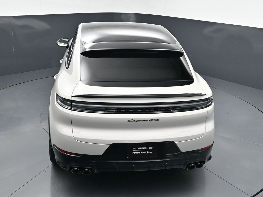 New 2026 Porsche Cayenne GTS image 15