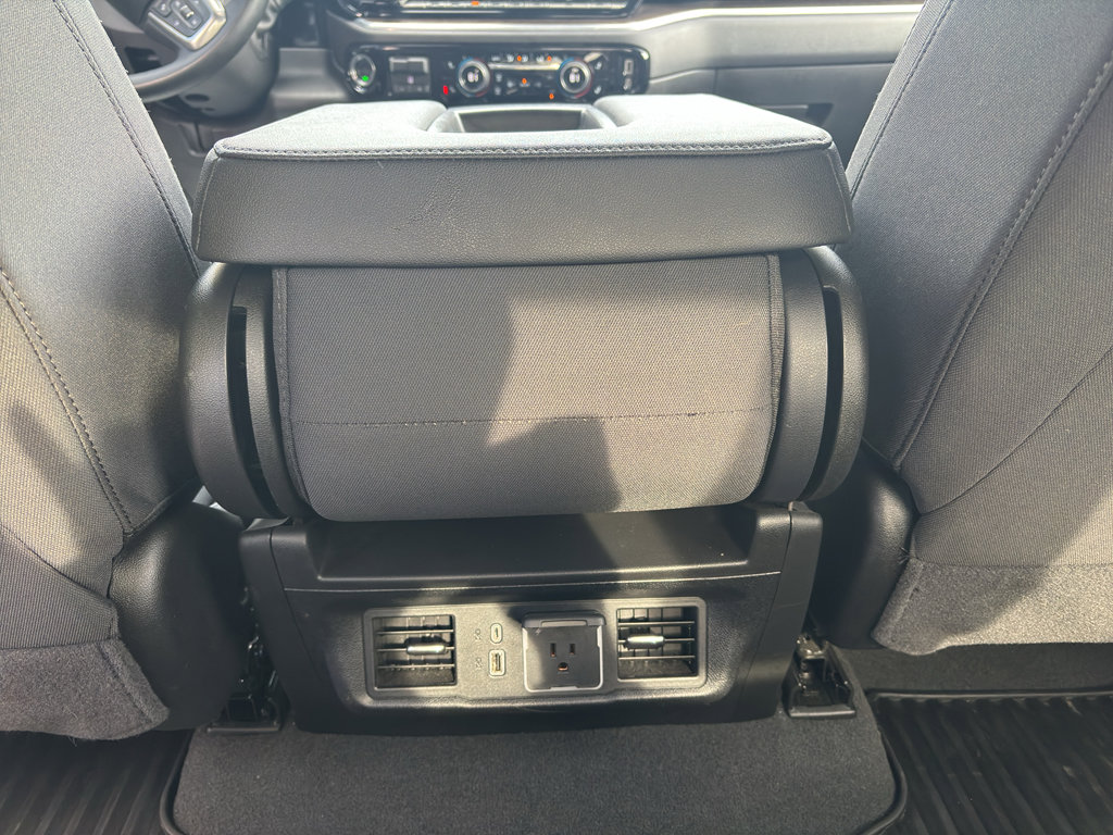 Used 2025 Chevrolet Silverado 1500 LT image 30