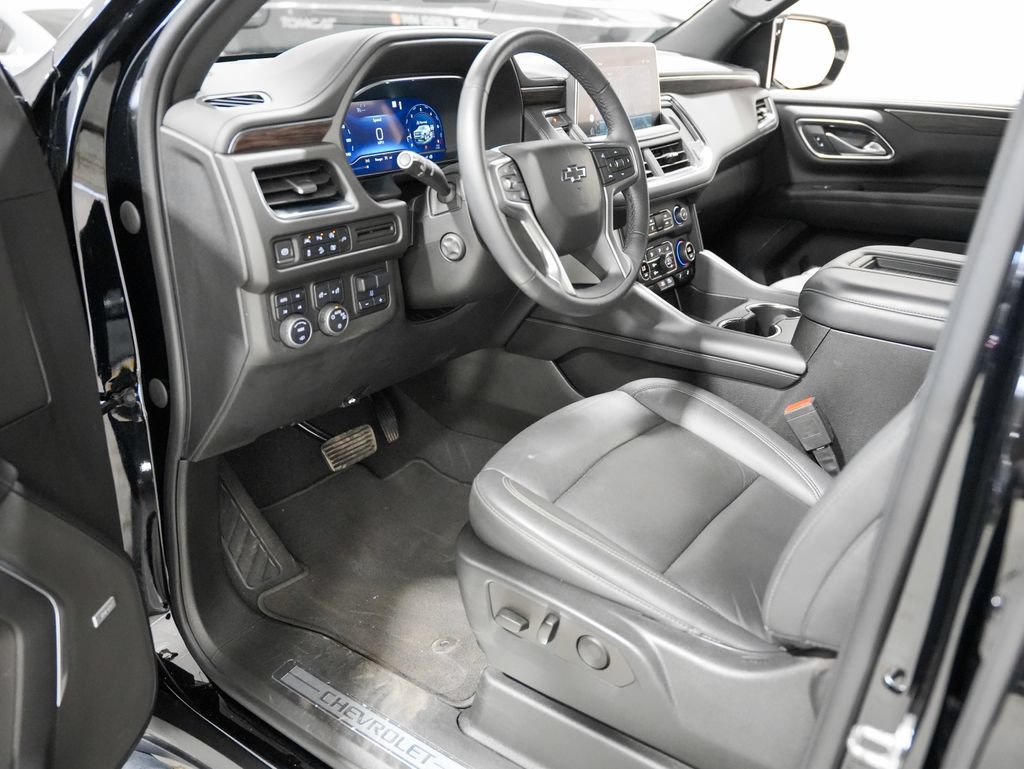 Used 2022 Chevrolet Tahoe Z71 w/ Z71 Off-Road Package AWD/4WD image 9