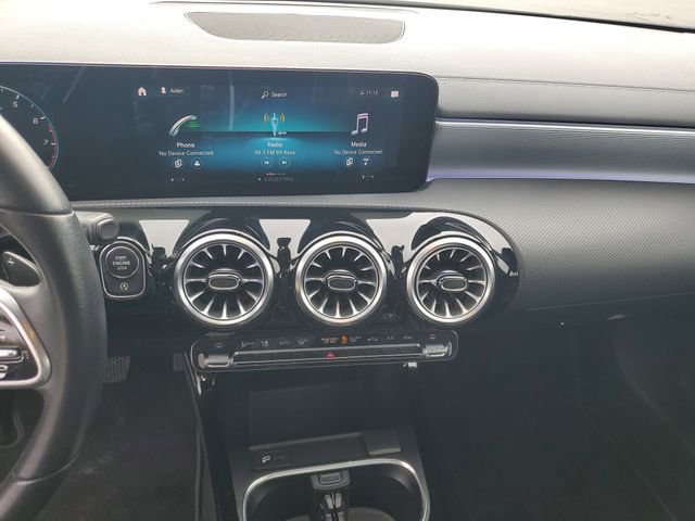 Used 2022 Mercedes-Benz CLA 250 image 16