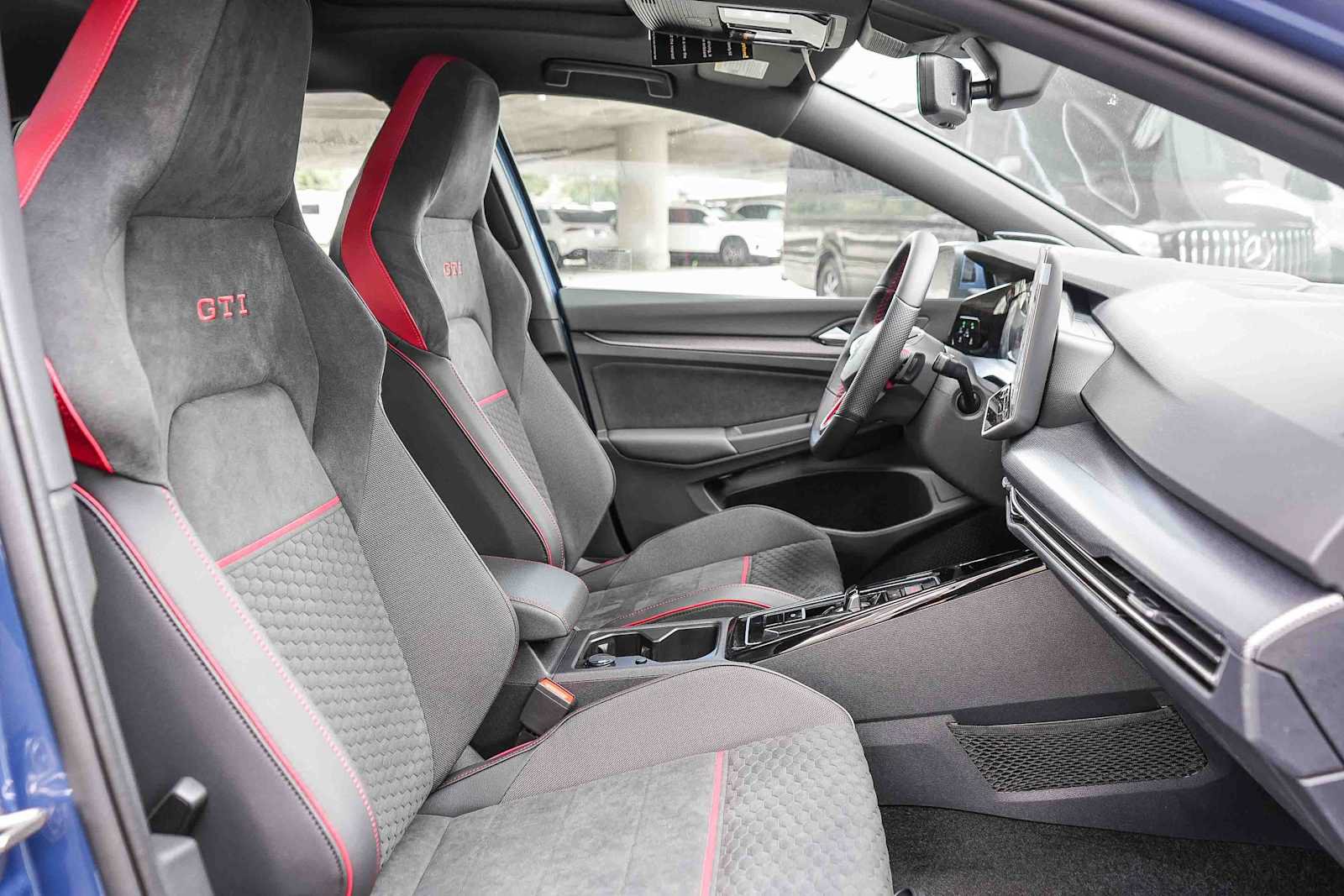 New 2026 Volkswagen GTI SE FWD image 18