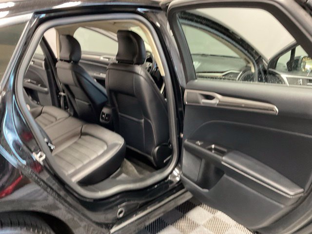Used 2018 Ford Fusion Energi SE FWD image 25