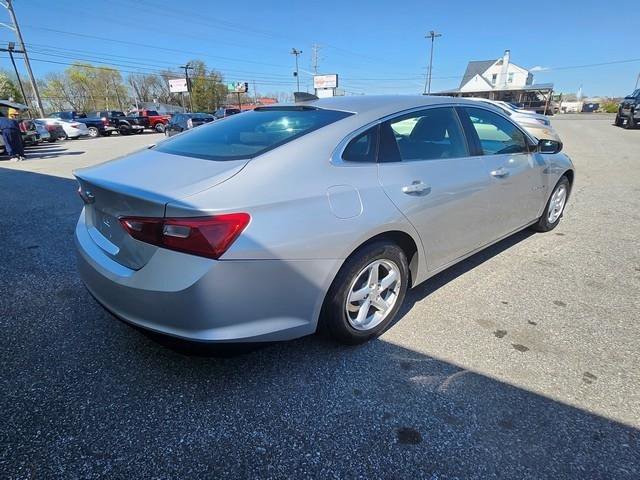 Used 2017 Chevrolet Malibu LS FWD image 7